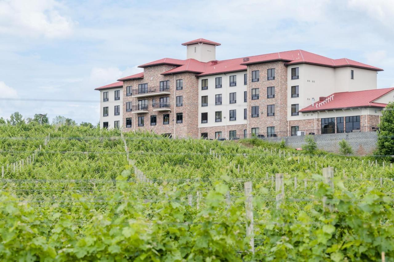 Holiday Inn Express & Suites Lexington North West-The Vineyard By Ihg Extérieur photo