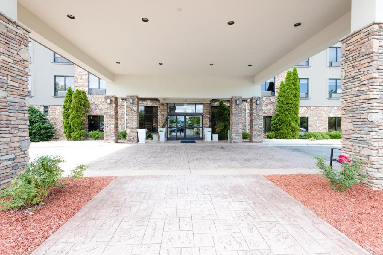 Holiday Inn Express & Suites Lexington North West-The Vineyard By Ihg Extérieur photo