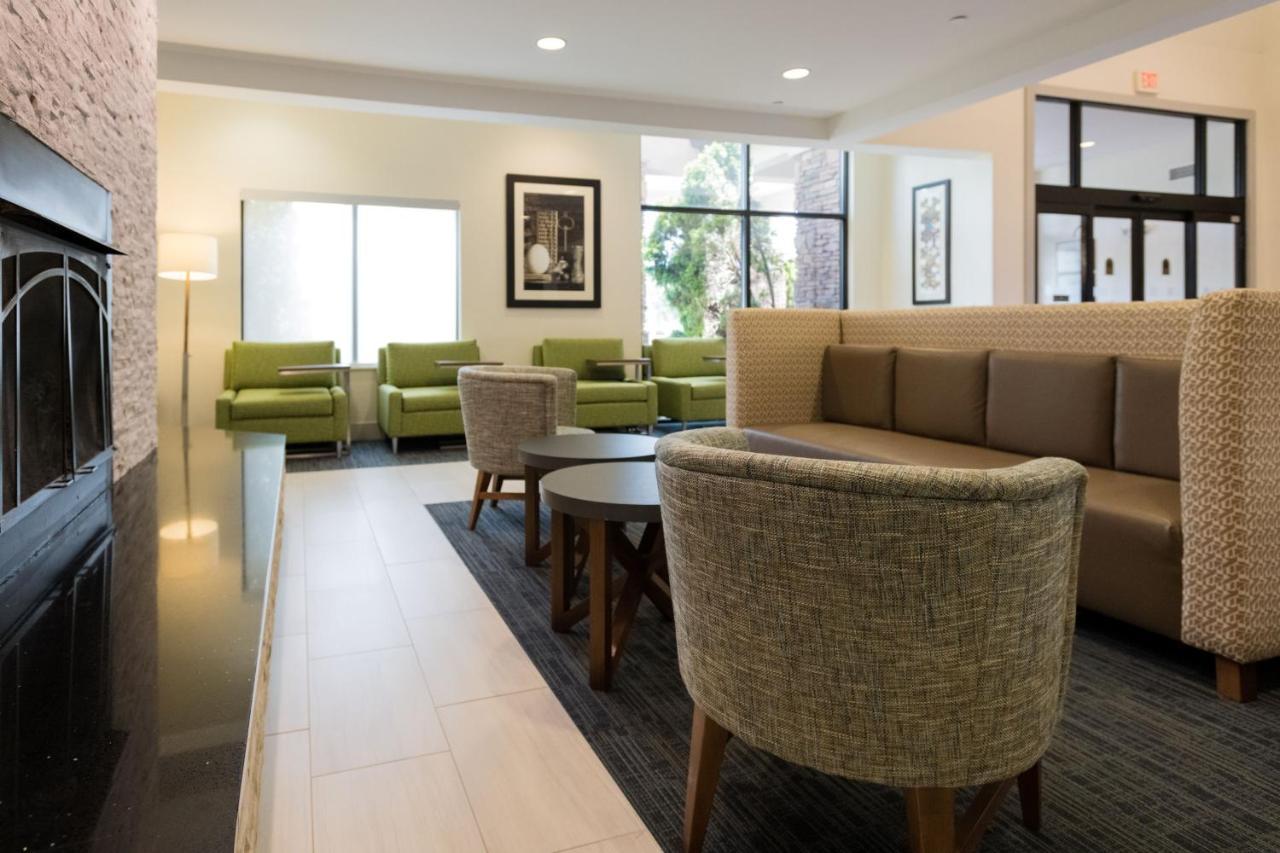 Holiday Inn Express & Suites Lexington North West-The Vineyard By Ihg Extérieur photo