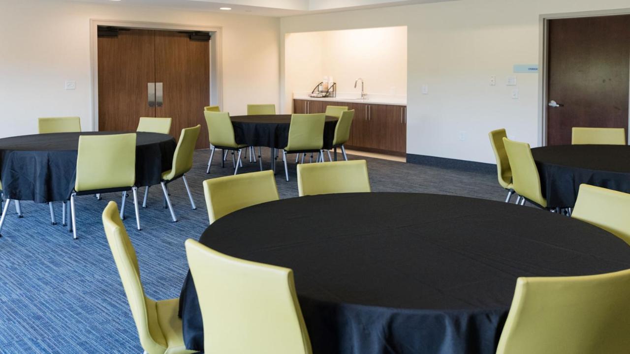 Holiday Inn Express & Suites Lexington North West-The Vineyard By Ihg Extérieur photo